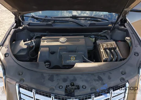 2014 Cadillac Srx Luxury Collection z USA, uszkodzony, nr VIN 3GYFNBE34ES666413